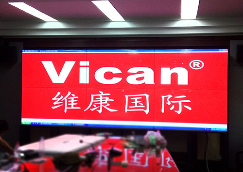 可觸摸大屏幕用于會議室的是什么顯示設備？